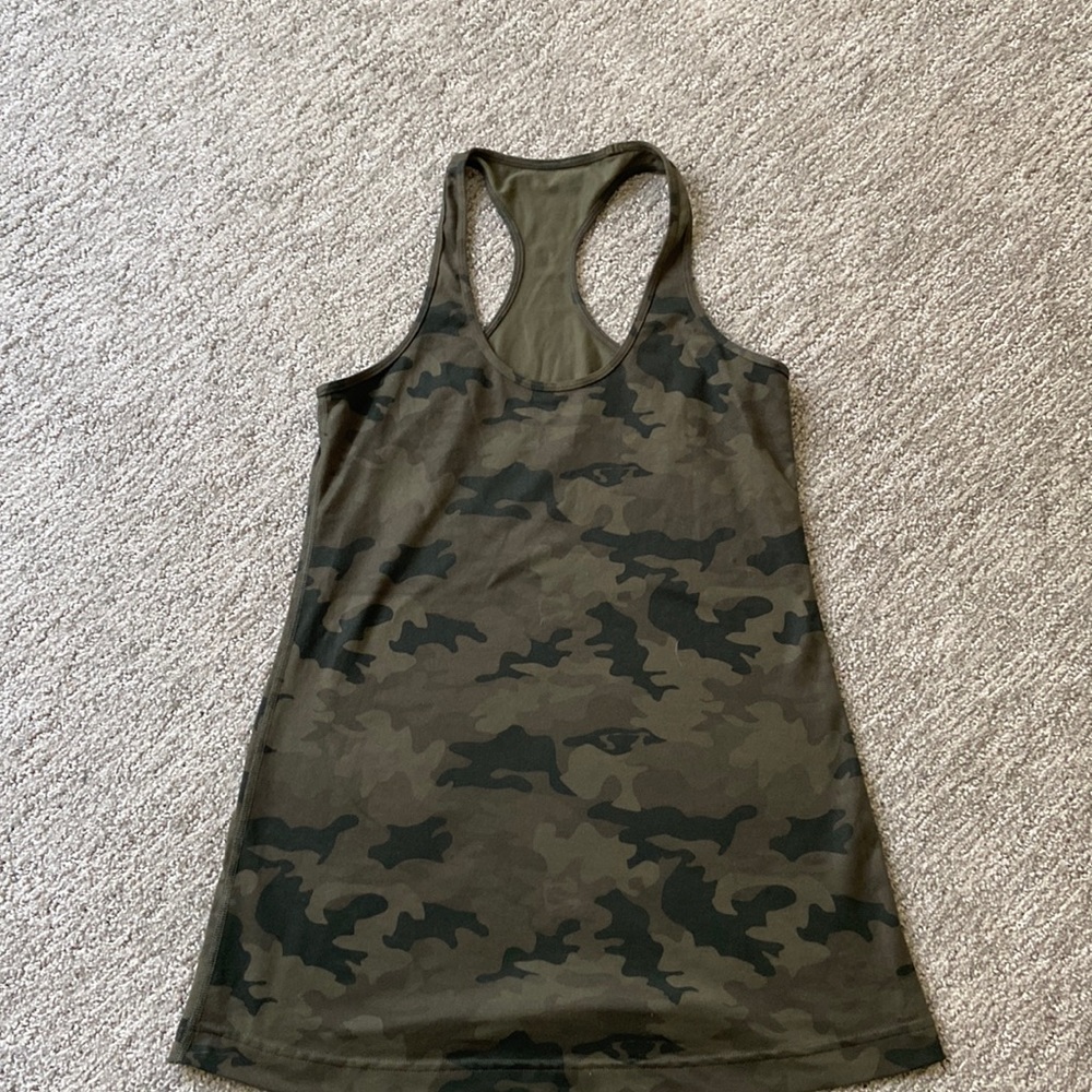 Green camo Lululemon tank